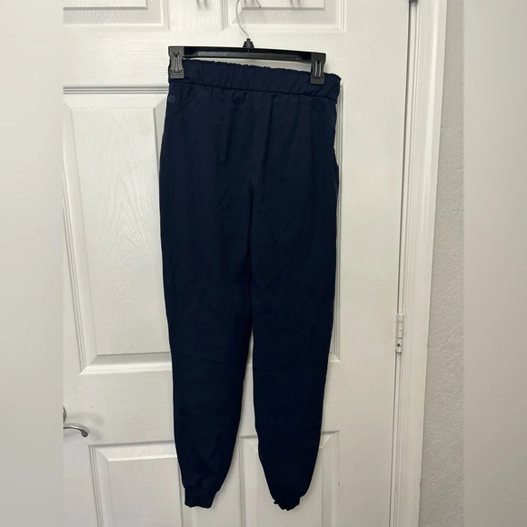 Lululemon Stretch High-Rise Jogger
Full Length size 4 - Picture 5 of 7